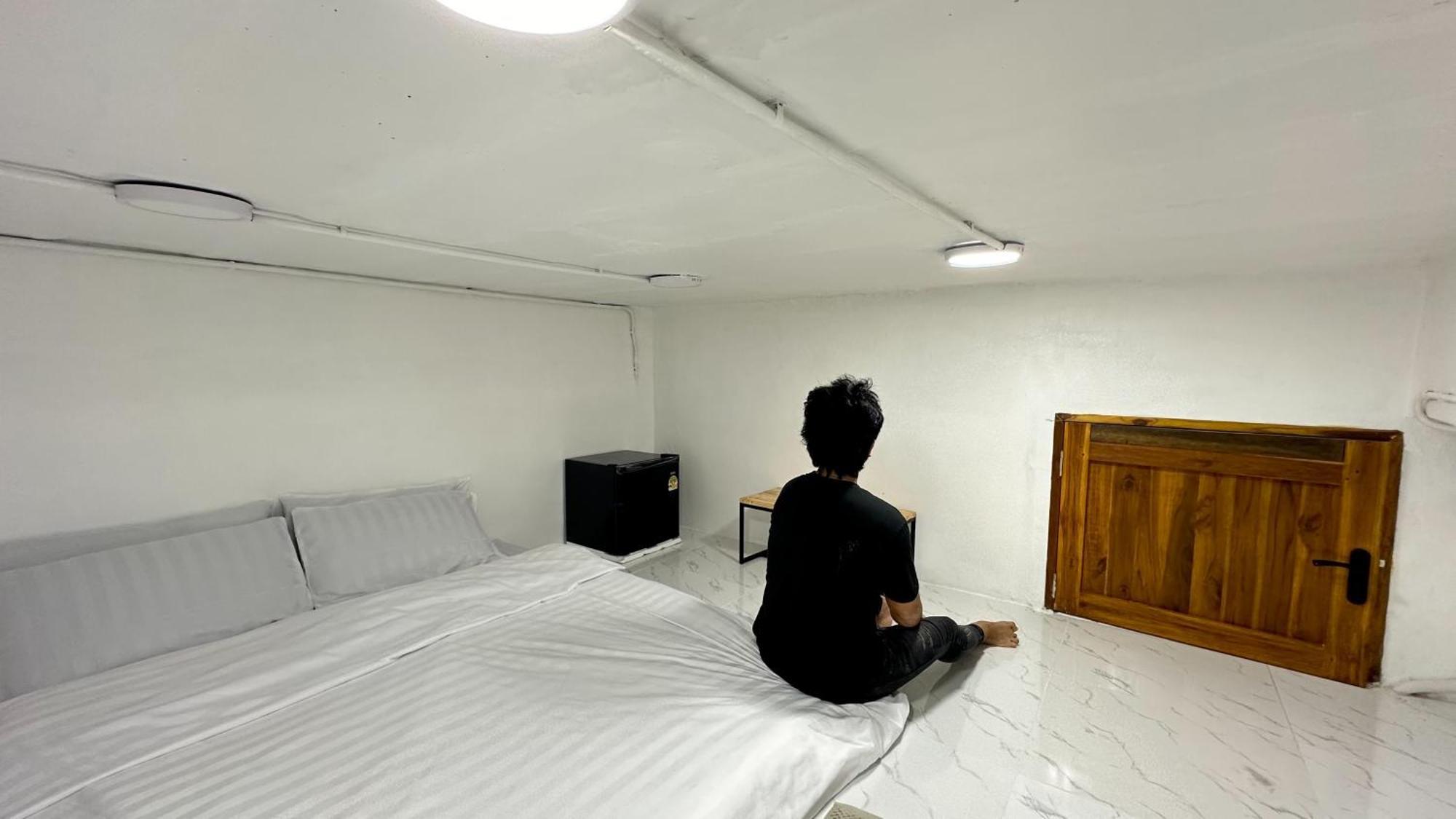 Apartamento Megun Capsule 150 Cm Bangkok Exterior foto